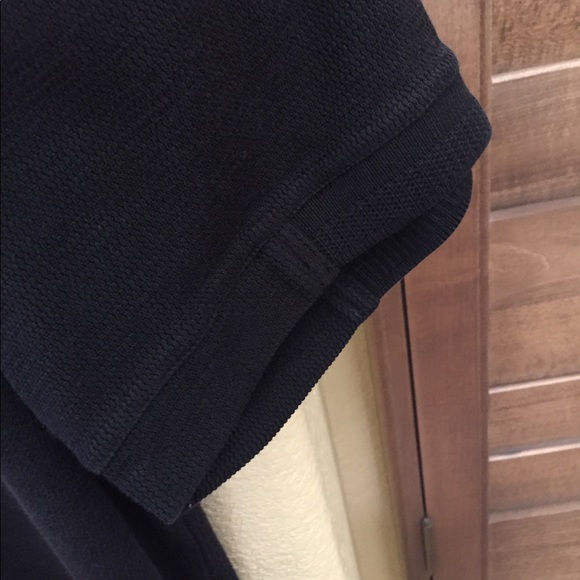 Tommy Bahama Men’s Size L knit polo top. - Picture 5 of 6